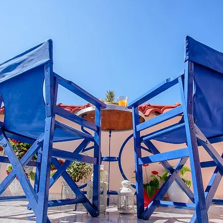 Apartament Dimitra & *